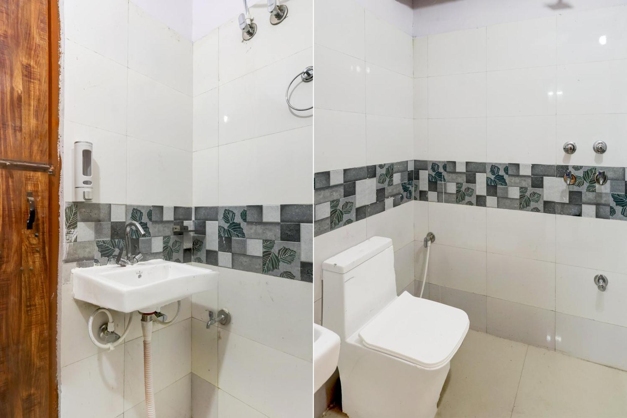 Hotel O Ocean Plaza Ню Делхи Екстериор снимка