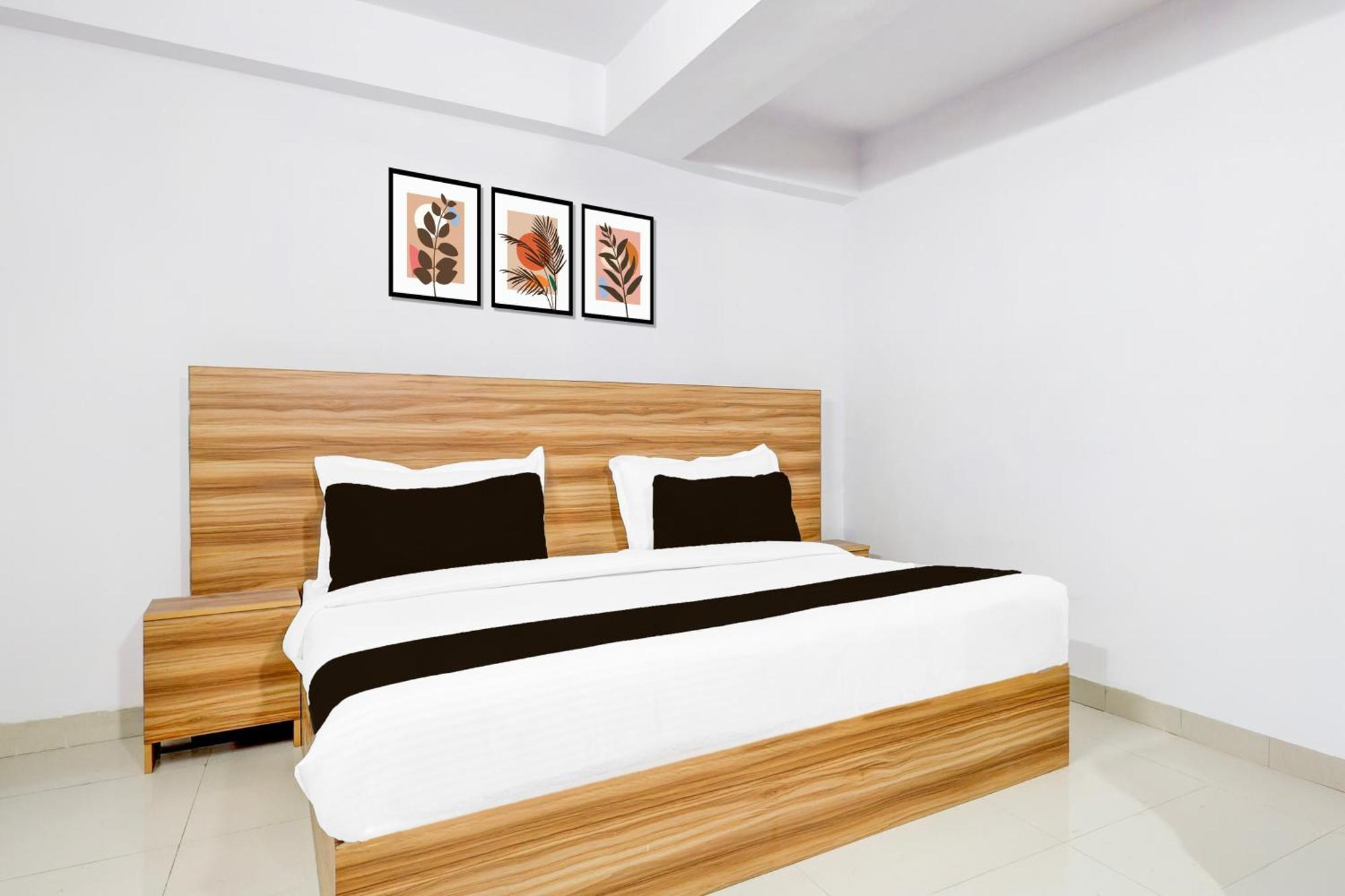 Hotel O Ocean Plaza Ню Делхи Екстериор снимка